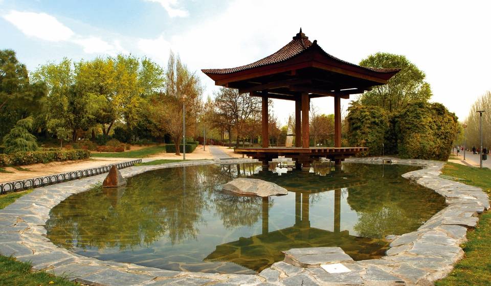 Estes jardins japoneses são uma joia escondida a 23 quilómetros de Madrid, perfeitos para um dia de verão relaxante.