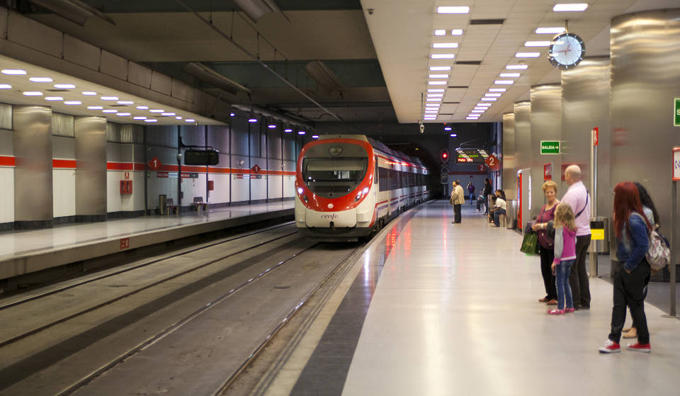 ¿Cómo conseguir los tres años de transporte público gratuito que ofrece Madrid?
