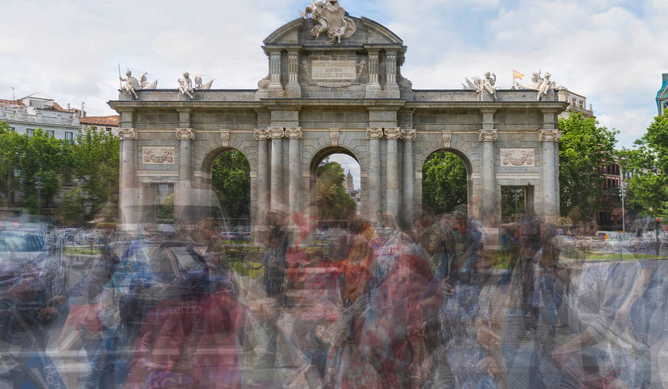 Um diese neue Fotoausstellung zu sehen, müssen Sie ein Hotel in Madrid betreten.