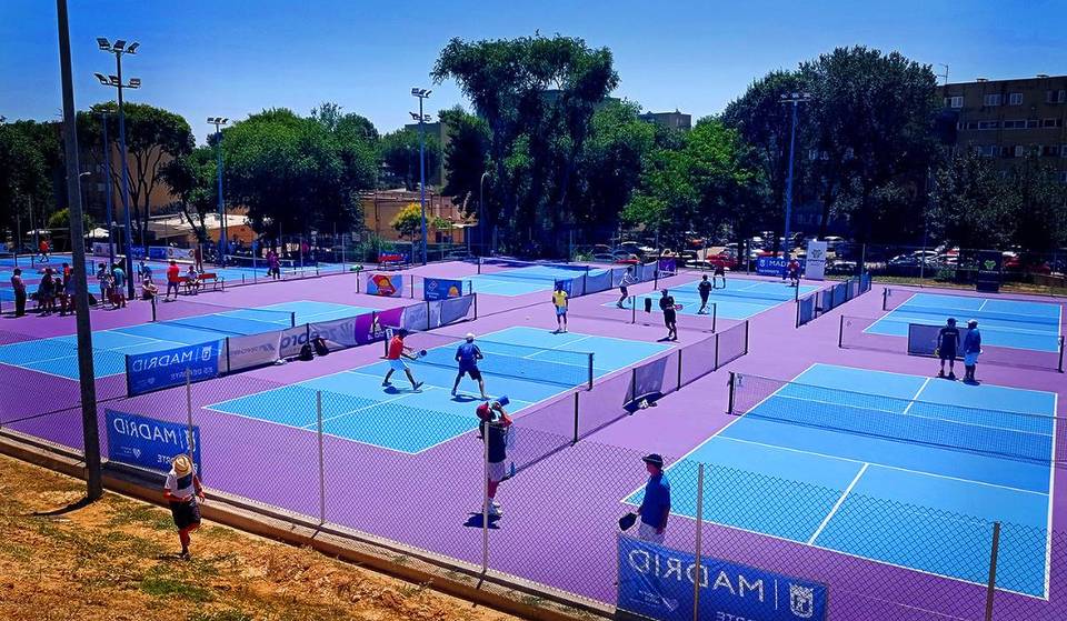 Pickleball en Madrid: así es el nuevo deporte de moda que llega desde Estados Unidos
