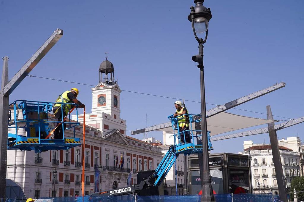 El motivo real por el que la Puerta del Sol no tiene árboles: la instalación de los toldos vuelve a avivar el debate