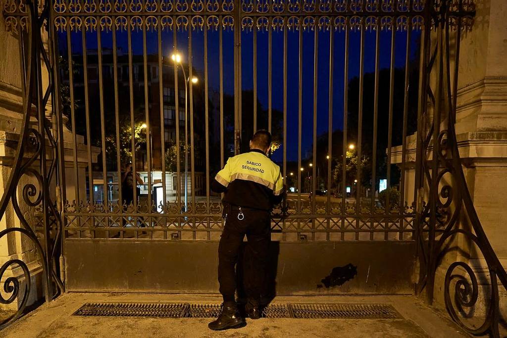Si moltiplicano le lamentele contro le continue chiusure di El Retiro e di altri parchi di Madrid: &#8220;È più che mai necessario quando fa così caldo&#8221;.