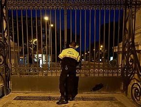 Las quejas contra los cierres continuos de El Retiro y otros parques de Madrid se multiplican: «Es más necesario que nunca cuando hace tanto calor»