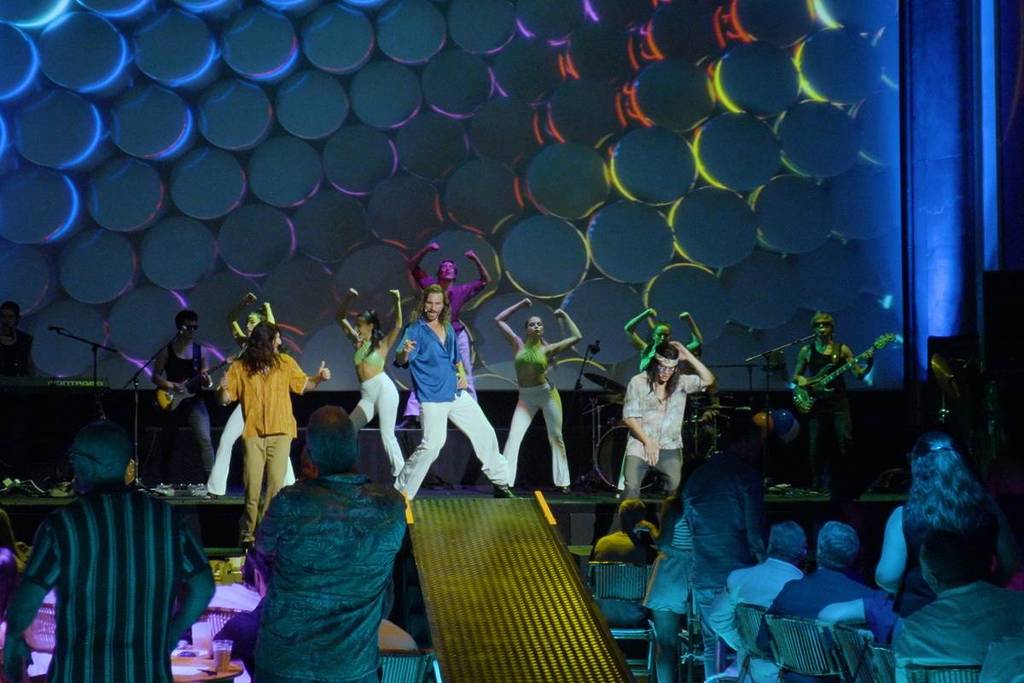 Ibiza Paradise ya está en Madrid: una experiencia interactiva que revive el espíritu hippie