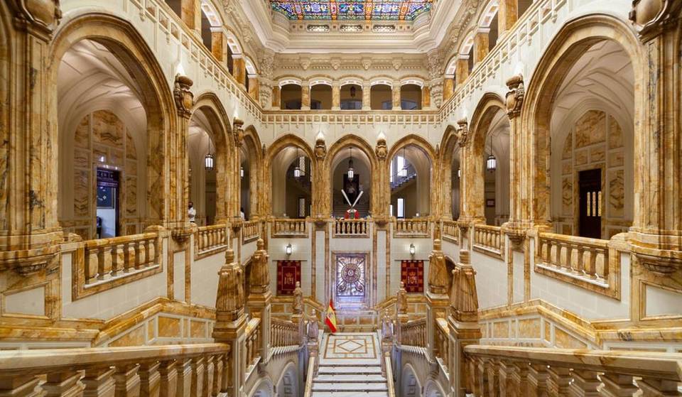 Il museo con le scale più belle di Madrid è ora nuovamente visitabile (e l’ingresso è gratuito).