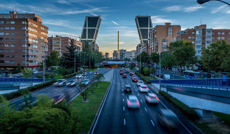 Madrid vieterà 400.000 auto entro il 2026: come scoprire se dovrete lasciare la vostra a casa
