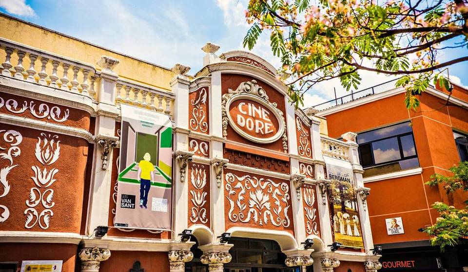Películas gratis (y sin trampa) en pleno centro de Madrid: este cine proyecta gratis toda su cartelera durante tres meses