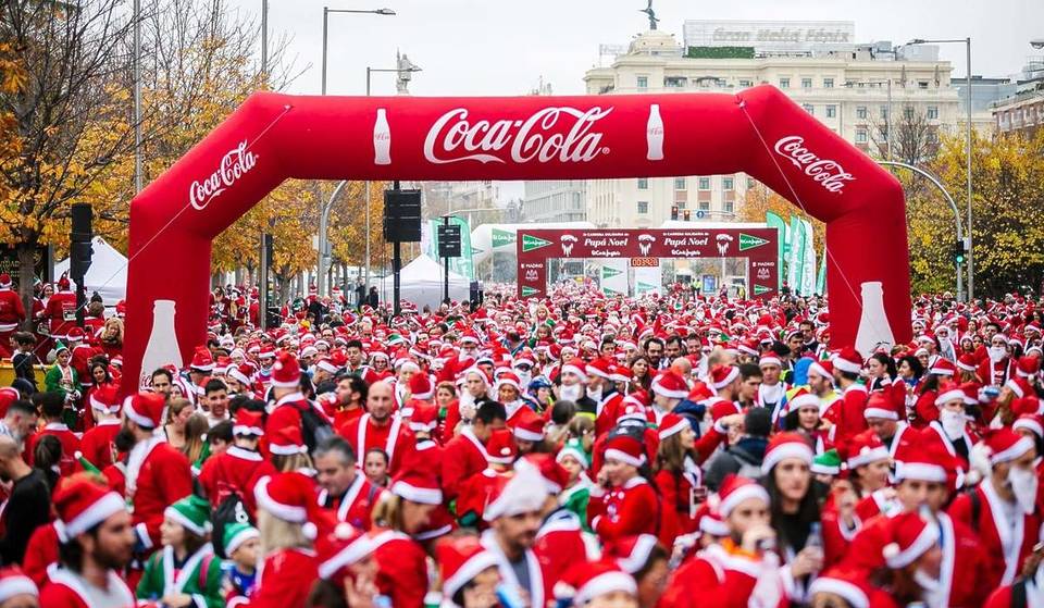 Thousands of people running along the Castellana dressed up as Santa Claus: Madrid’s most fun Christmas tradition returns