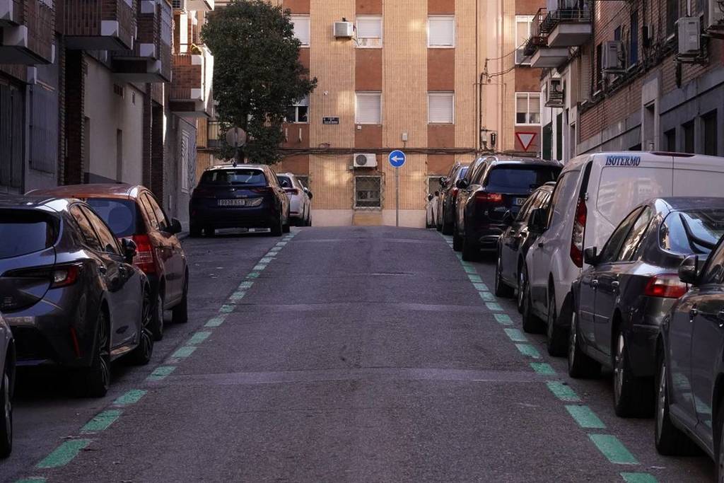 A partir desta quarta-feira, o estacionamento neste bairro de Madrid deixará de ser gratuito: serão acrescentados 700 novos lugares de estacionamento pagos.