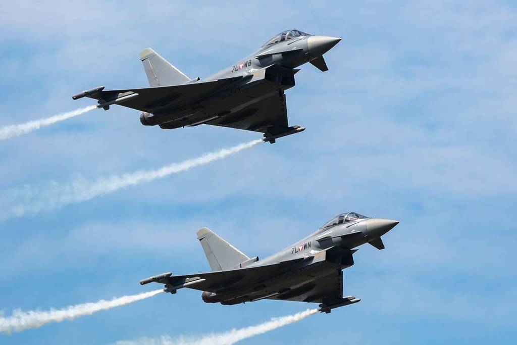 Aviones sobrevuelan Madrid