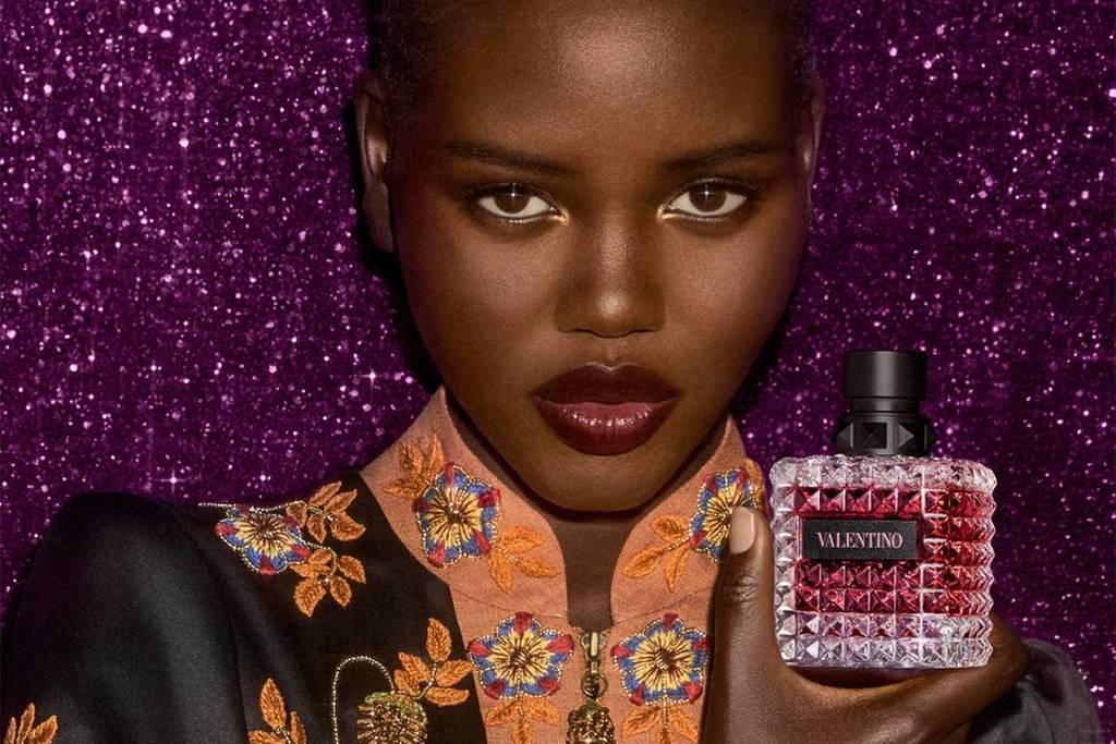 Valentino Beauty aterriza en Colón con un pop-up navideño dedicado a sus fragancias Born in Roma