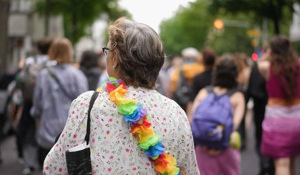 Solo per i madrileni di 60 anni e oltre: è stata creata una carta con sconti, corsi e piani per godersi la pensione.