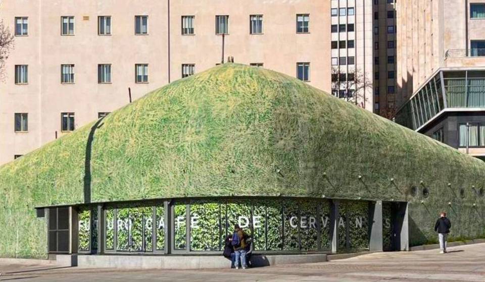 Four years waiting for its opening: the Café de Plaza España to open next month with a large terrace