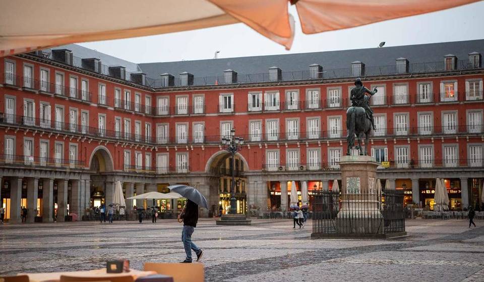 Madrid, frozen and with snow on the horizon: Storm Harry intensifies with snowfall and sub-zero temperatures.
