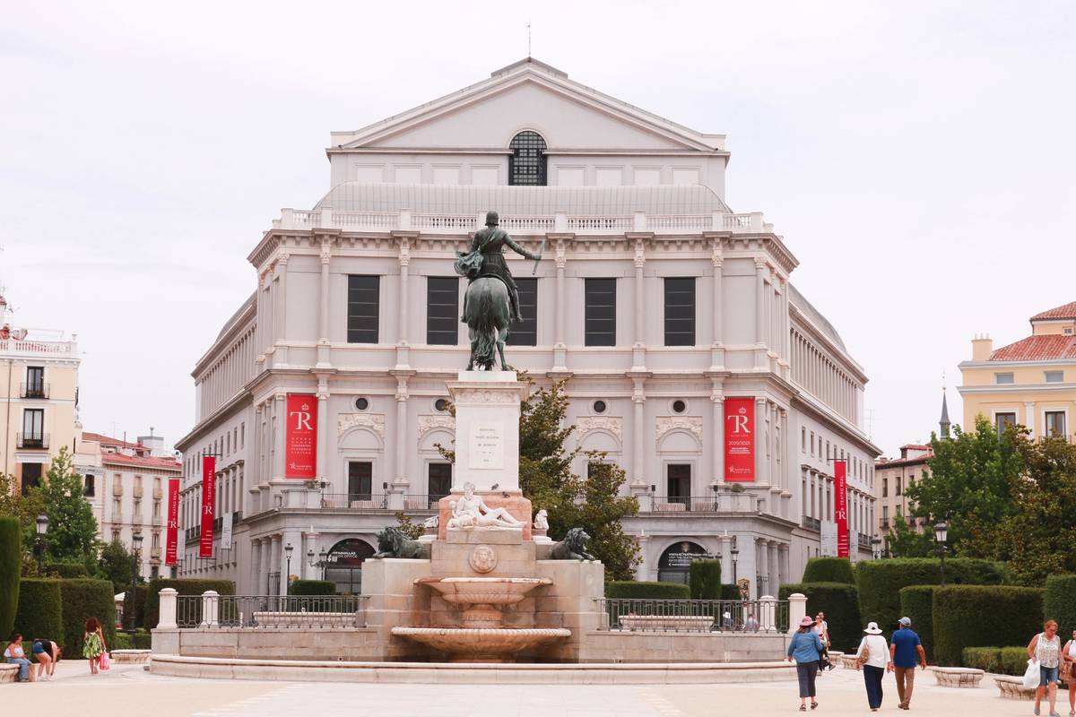 Fachada del Teatro Real de Madrid