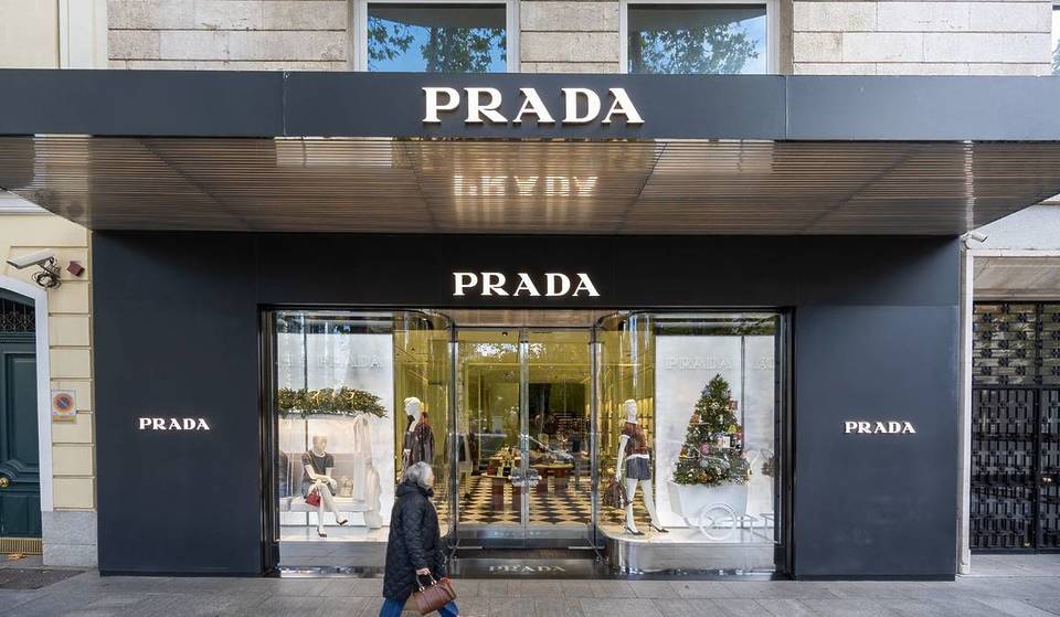 O que se passa com o local mais caro de Espanha? Anos fechado em plena milha de ouro de Madrid e agora algo se move