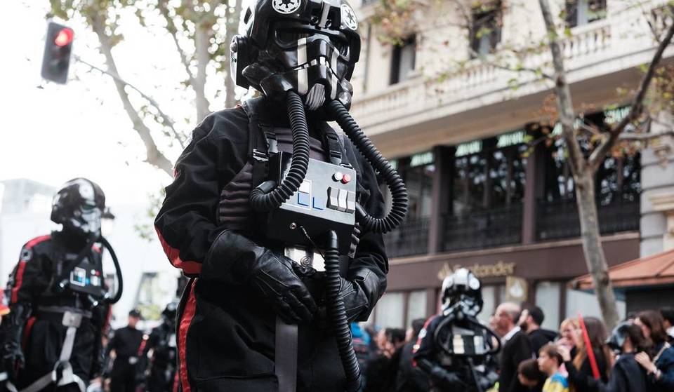 Un carnaval inspiré de Star Wars ? Il se déroule à Madrid avec des expositions de sabres laser, des ateliers et des concours.