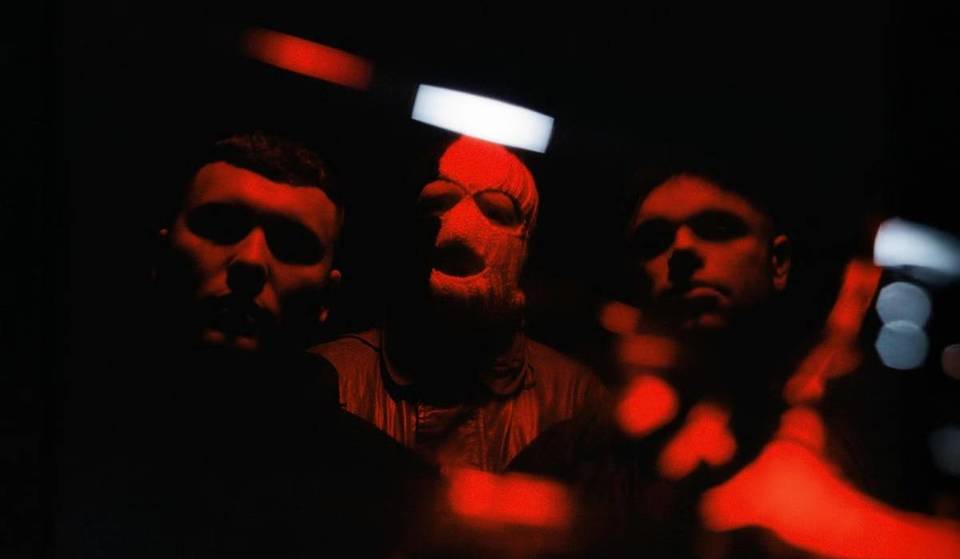 Bilhetes para KNEECAP: assim será o primeiro concerto da banda irlandesa na cidade (fora de um festival)