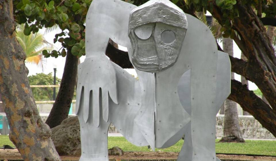 Madrid reopens a secret garden for a limited time: free admission and giant outdoor sculptures