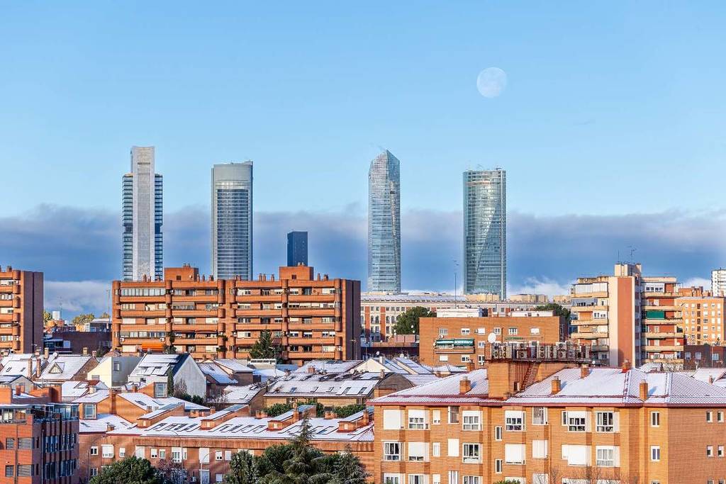 Wende im Plan Vive der Autonomen Gemeinschaft Madrid: Die Anmeldefrist für die Bewerbung um Wohnungen wird von drei auf fünf Jahre erhöht, und es gibt weitere Änderungen