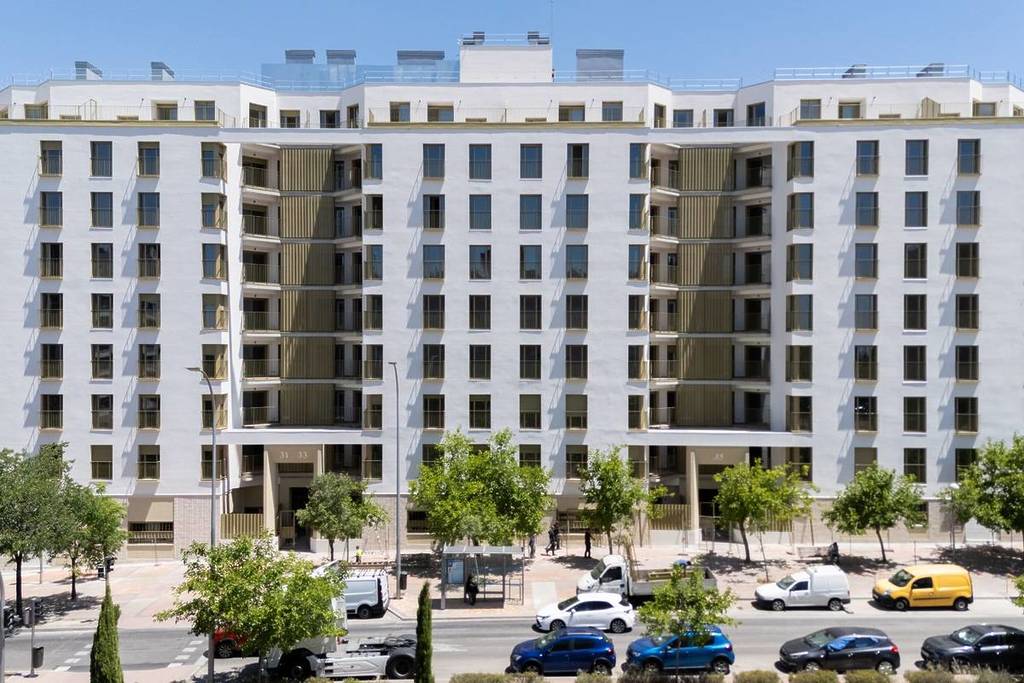 Madrid achève la construction de 100 nouveaux logements sociaux à loyer modéré : ils ont tous une terrasse et seront attribués par tirage au sort cette année