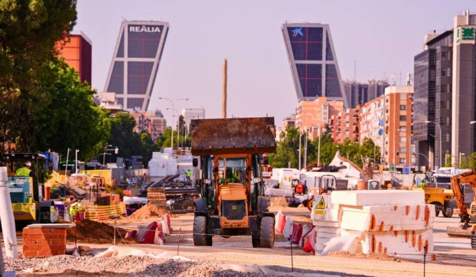Adiós a los coches en superficie: el paseo de la Castellana soterra su tráfico y estrenará una pérgola fotovoltaica de 35 metros de altura