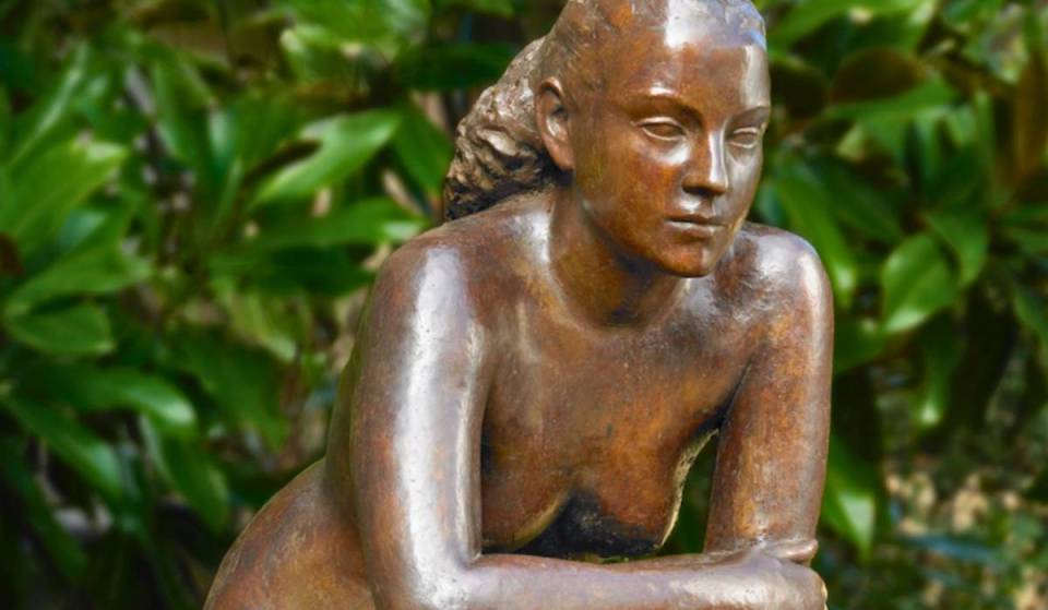 Un jardín de Madrid de inspiración francesa se transforma en un pequeño oasis escultórico con una exposición gratuita al aire libre