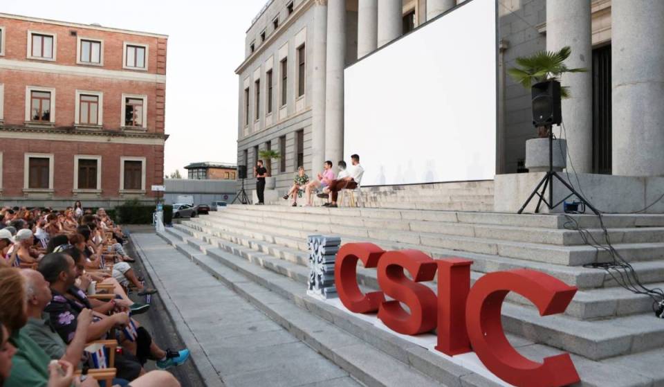 Cinema all’aperto con biglietti e popcorn gratis a Madrid: il CSIC proietterà tre film questo settembre nella sua storica sede nel centro della città