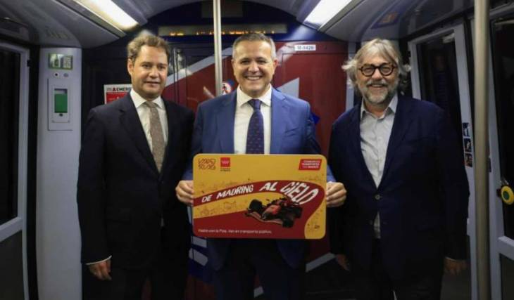 Metro de Madrid lanza 50.000 tarjetas de colección, un plano especial y una línea de ropa oficial por la llegada de la Fórmula 1® a la capital