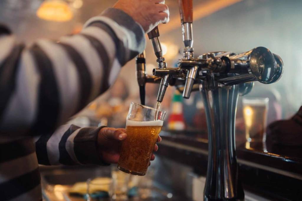 Un Madrilène crée une carte pour trouver de la bière pas chère à Madrid : « Le tiers le moins cher enregistré à Madrid coûte 1 € »