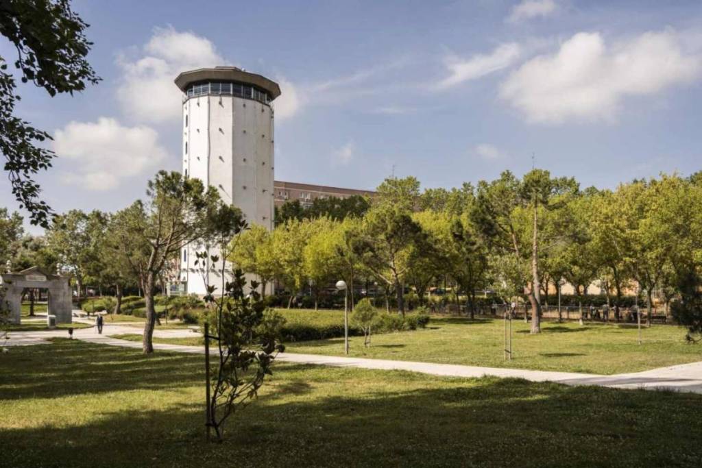 Madrid verschenkt 3.000 Plätze, um seine spektakulärsten Aussichtspunkte zu entdecken: So bekommst du in diesem Herbst einen Platz für die kostenlosen Führungen