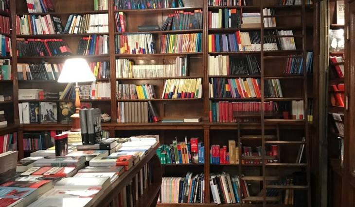 A Pérgamo, a livraria mais antiga de Madrid, fecha: «Ser livreiro é complicado por causa das rendas»