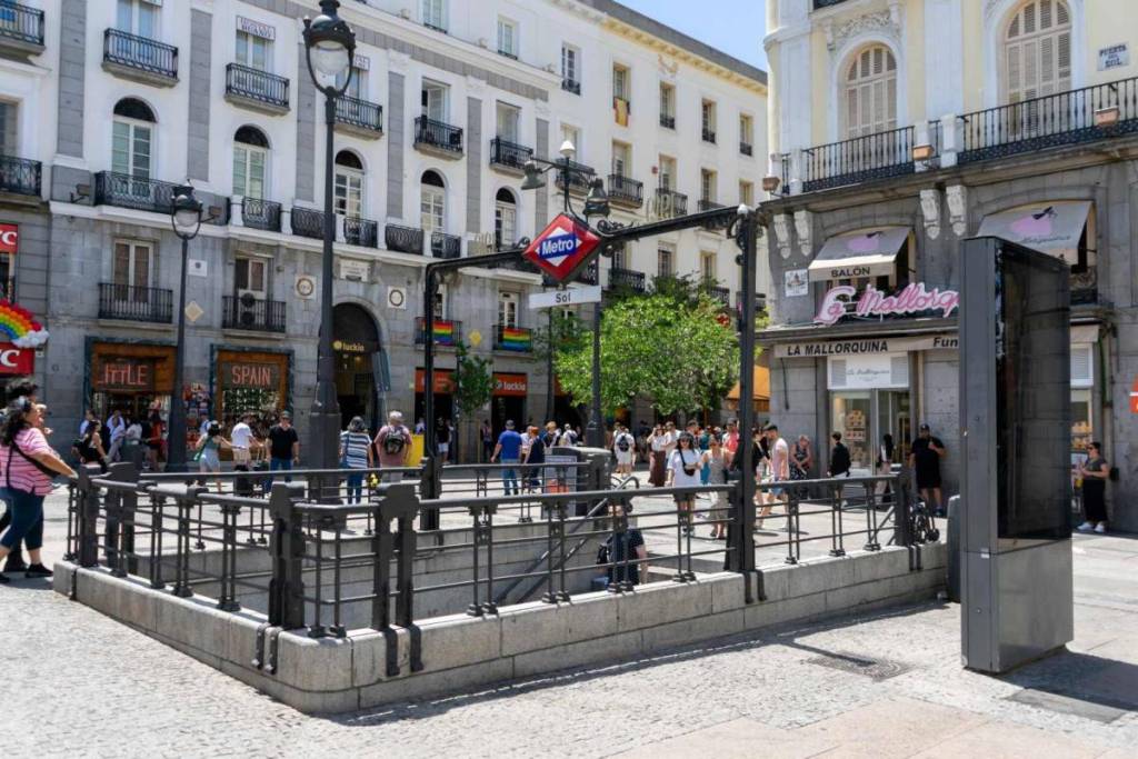 Metro de Madrid cierra la estación de Sol este viernes por «condiciones de insalubridad»: cómo llegar al centro y qué alternativas usar