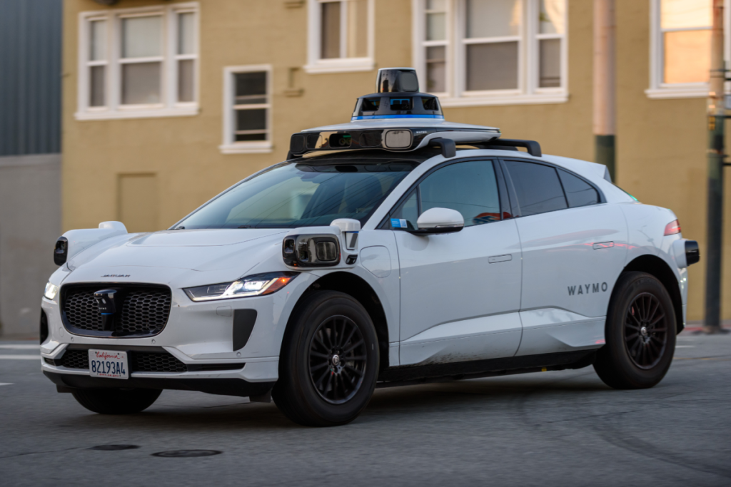 Les voitures sans conducteur de Google arrivent à Madrid : elles commenceront à circuler dans les prochains jours et devraient transporter des passagers en 2027