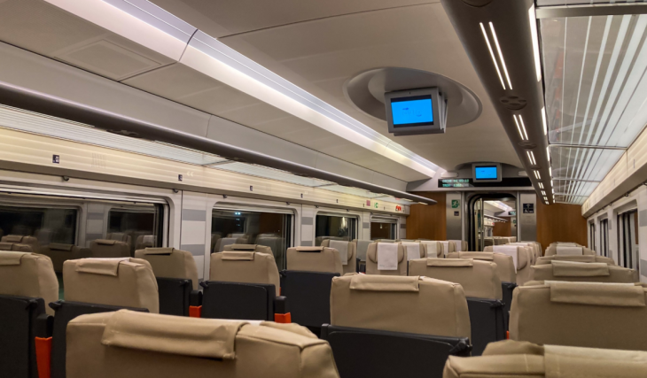 Por qué los trenes de alta velocidad no llevan cinturones de seguridad en los asientos