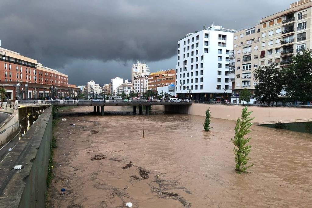 Borrasca Leonardo lluvias suspensión clases Andalucía