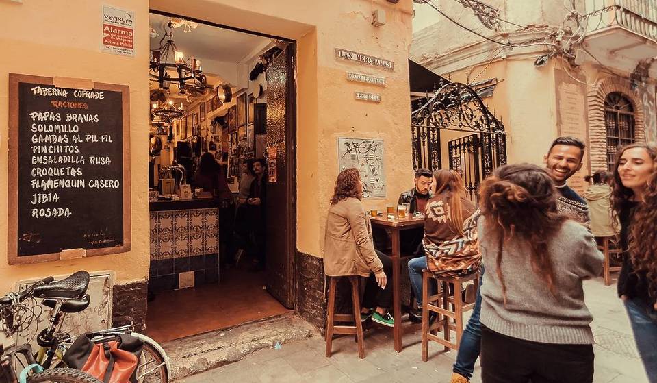 La nueva ayuda de la Seguridad Social para jóvenes de más de 23 años que viven con sus padres: hasta 733 euros al mes