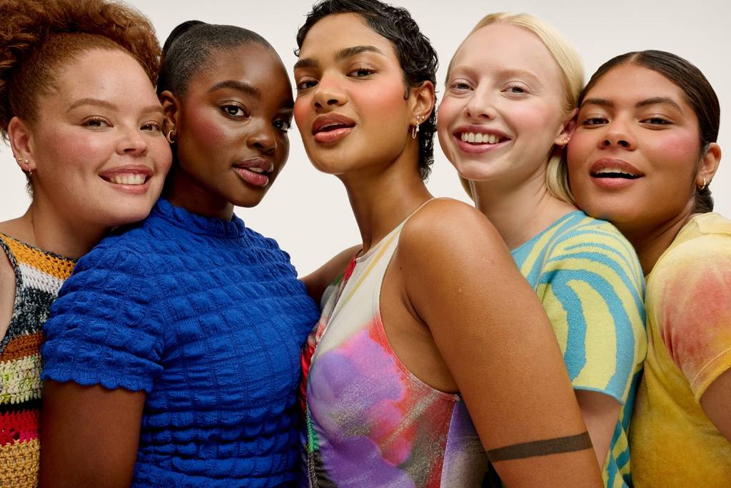 Benefit Cosmetics pone color al ritmo del Polar Sound Occident