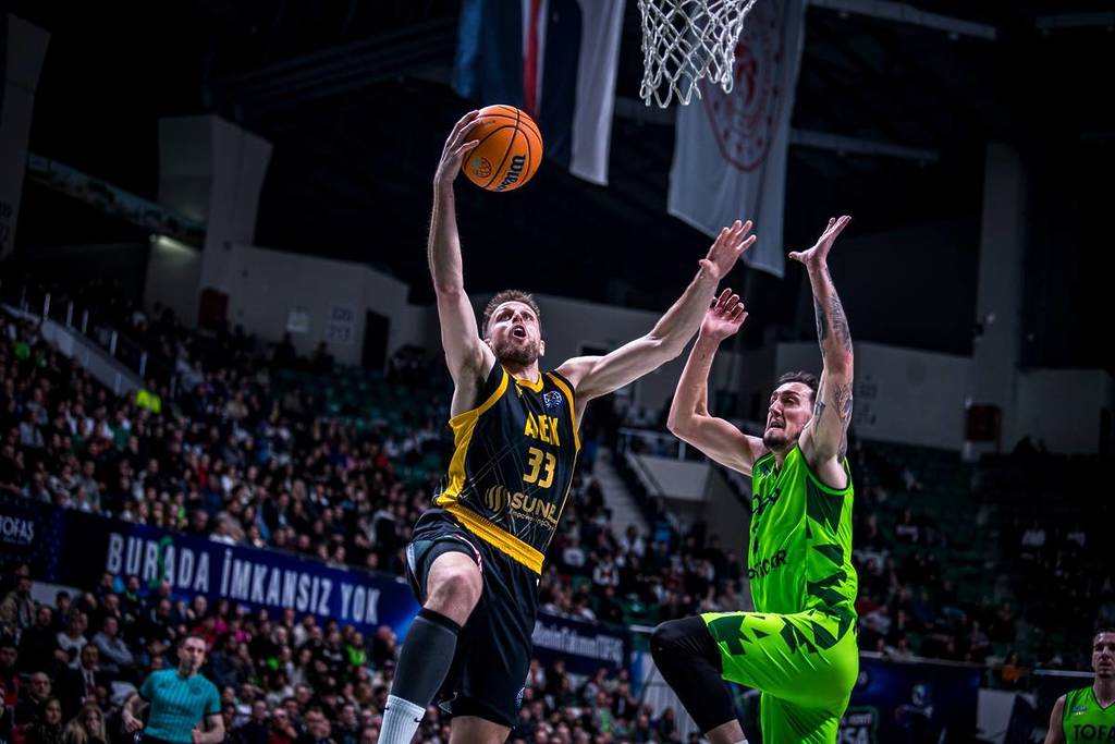 AEK BC