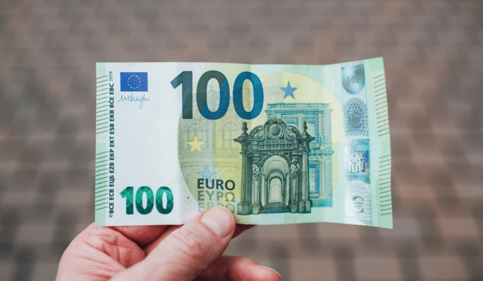 Un «Pass Culture» de 300€ offert à tous les jeunes de 18 ans en France !
