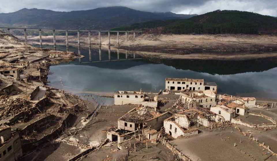 Insolite : ce village espagnol englouti par les eaux refait surface 30 ans plus tard !
