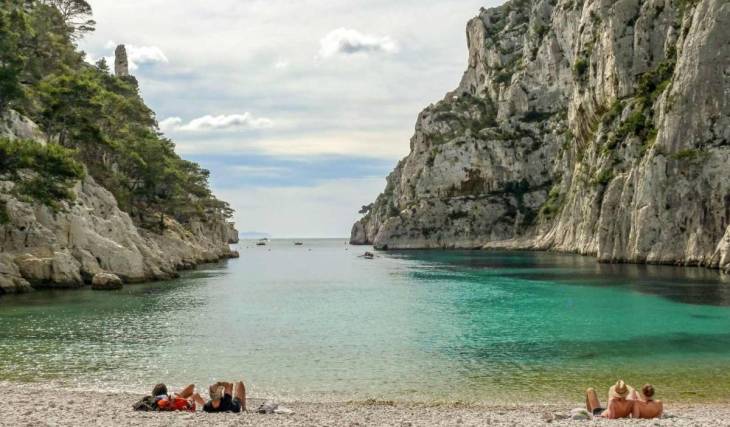 Les plus belles plages et calanques où se baigner et profiter des beaux jours à Marseille et ses alentours