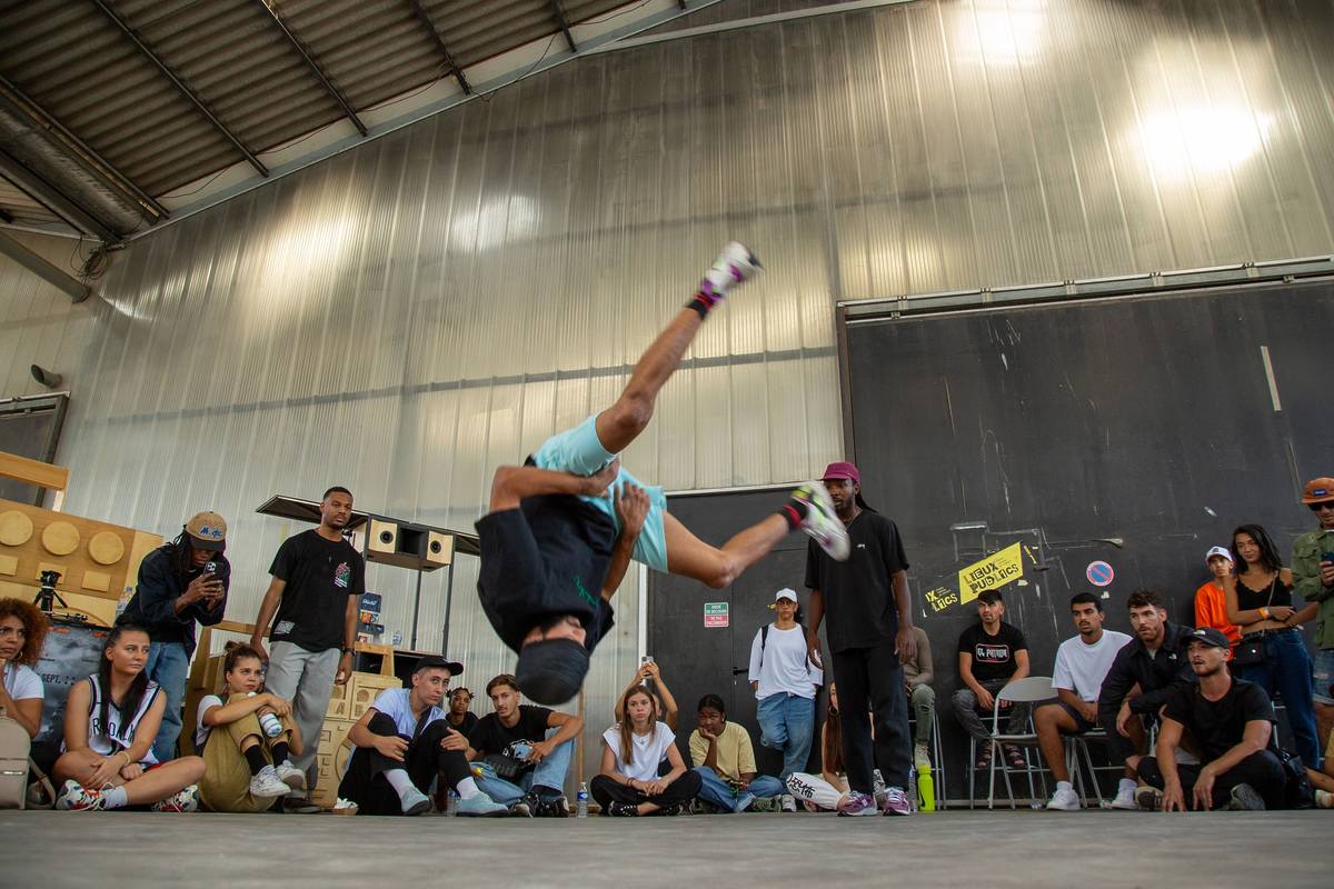 Marseille youth hip-hop performance club Hip-Hop as a Catalyst for Social Change