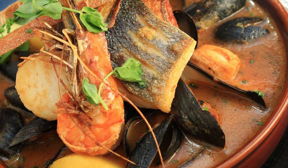 Un chef marseillais vient d’être sacré Champion du Monde de bouillabaisse : une victoire historique pour la cité phocéenne