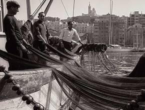 Rediscover Marseille through 164 years of images, from the Old Port to the Canebière &#8211; a free, never-before-seen photo exhibition at the Musée d&#8217;Histoire, immortalized by three generations of Marseilles photographers.