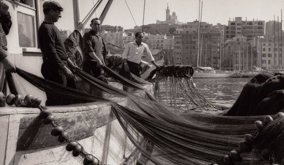 Redécouvrez Marseille à travers 164 ans d’images, du Vieux-Port à la Canebière – une exposition photo gratuite et inédite au Musée d’Histoire, immortalisée par trois générations de photographes marseillais.