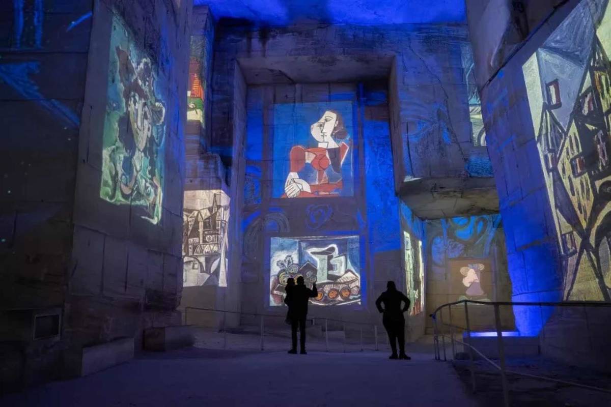 Exposition immersive Picasso aux Carrières des Lumières près de Marseille