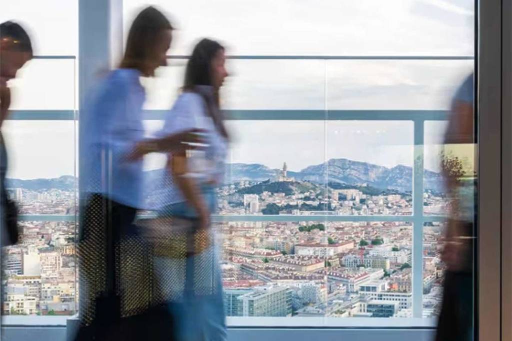 Visit to the Sky Center terrace in Marseille