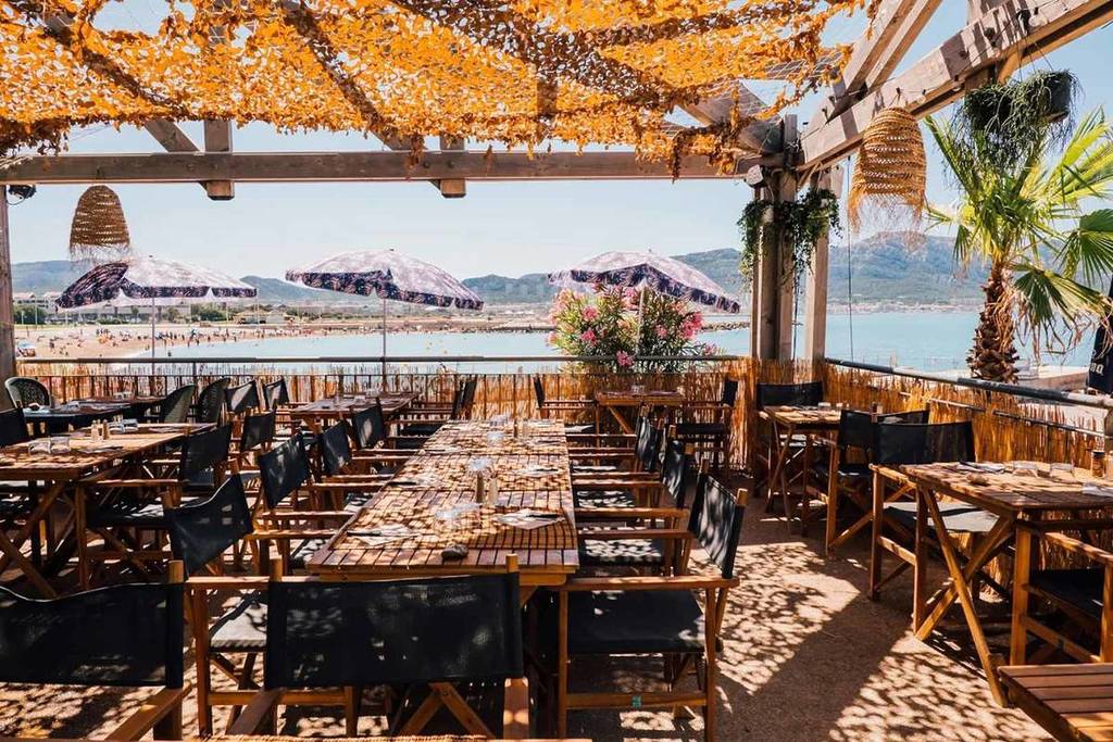 The terrace at La Cabane des Amis in Marseille