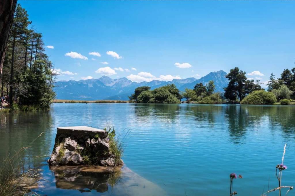 Lake Saint-Apollinaire in the Hautes-Alpes